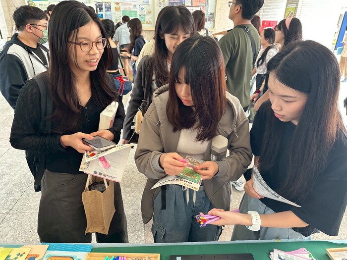 【活動報導】2025教育學院學分學程招生宣傳,歡迎大家踴躍修讀!圖片